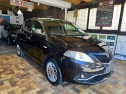 Lancia Ypsilon 1.2 69 CV 5 porte NEOPATENTATO pieno