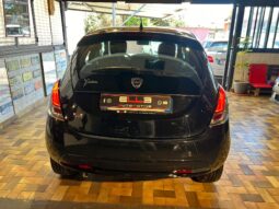 Lancia Ypsilon 1.2 69 CV 5 porte NEOPATENTATO pieno