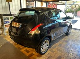 Lancia Ypsilon 1.2 69 CV 5 porte NEOPATENTATO pieno