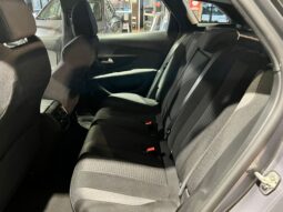 PEUGEOT 3008 1.5 HDI 130 CV 2021 pieno