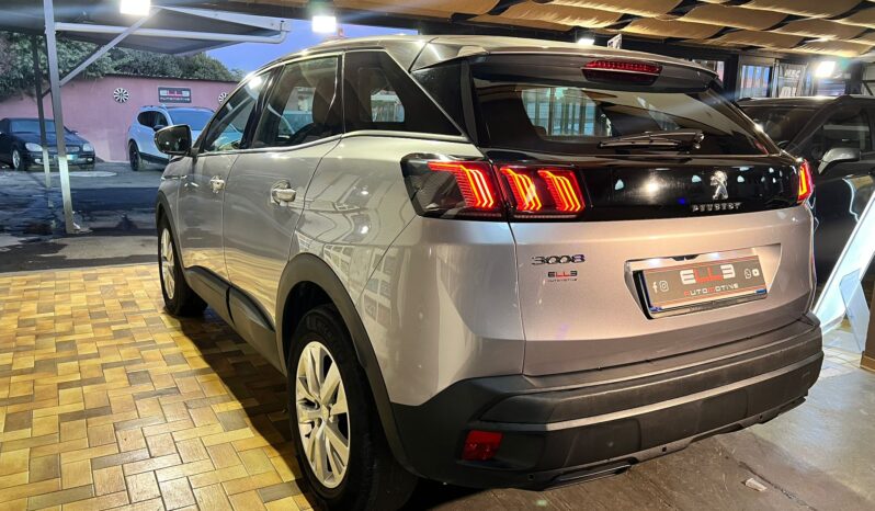 PEUGEOT 3008 1.5 HDI 130 CV 2021 pieno