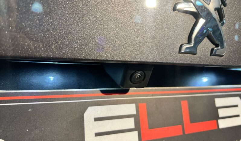 PEUGEOT 2008 II 1.5 HDI 130 CV 11/2021 pieno