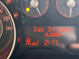 Fiat Punto 1.4 GPL NEOPATETAT0 pieno