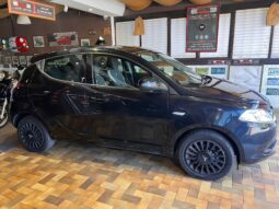 Lancia Ypsilon 1.2 69 CV 2015 NEOPATENTATO pieno