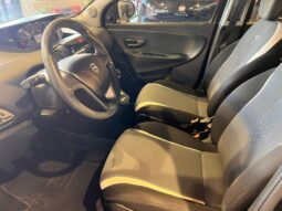 Lancia Ypsilon 1.2 69 CV 2015 NEOPATENTATO pieno