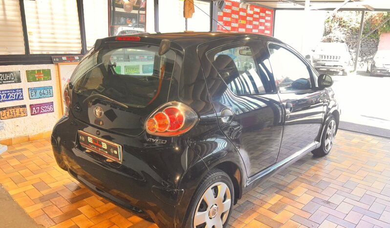 Toyota Aygo 1.0 5 porte NEOPATENTAO pieno