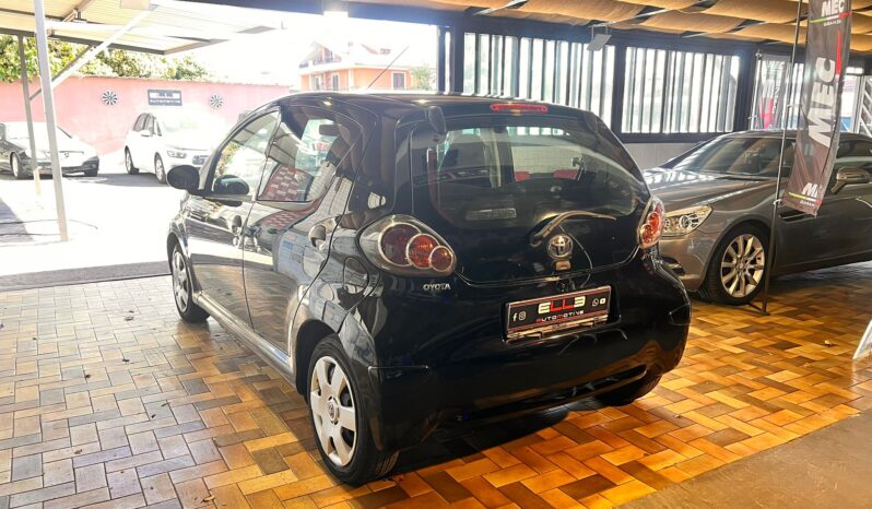 Toyota Aygo 1.0 5 porte NEOPATENTAO pieno
