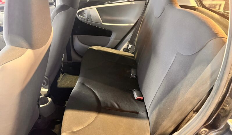 Toyota Aygo 1.0 5 porte NEOPATENTAO pieno