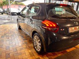Peugeot 208 1.5 HDI Allure 2019 pieno