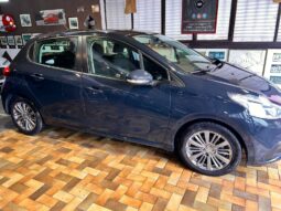 Peugeot 208 1.5 HDI Allure 2019 pieno