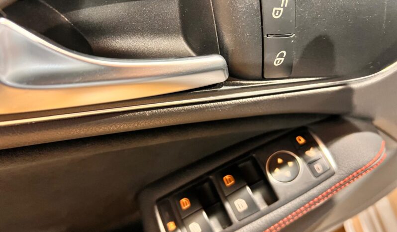 Mercedes-benz CLA 200 d Premium 80000 KM pieno