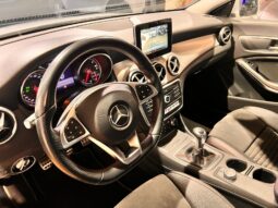 Mercedes-benz CLA 200 d Premium 80000 KM pieno
