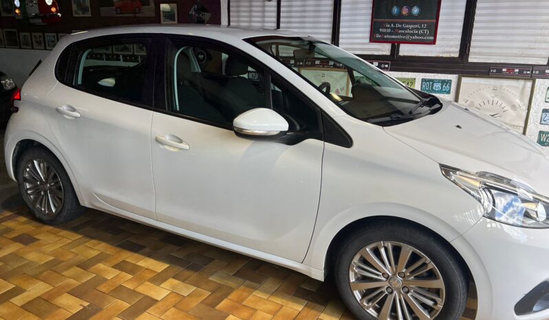 Peugeot 208 1.6 HDi 75 CV 2018 pieno