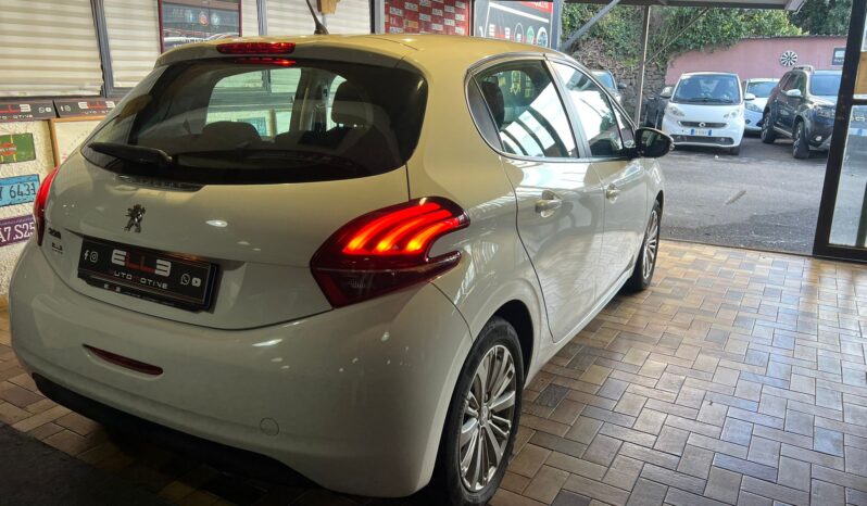 Peugeot 208 1.6 HDi 75 CV 2018 pieno