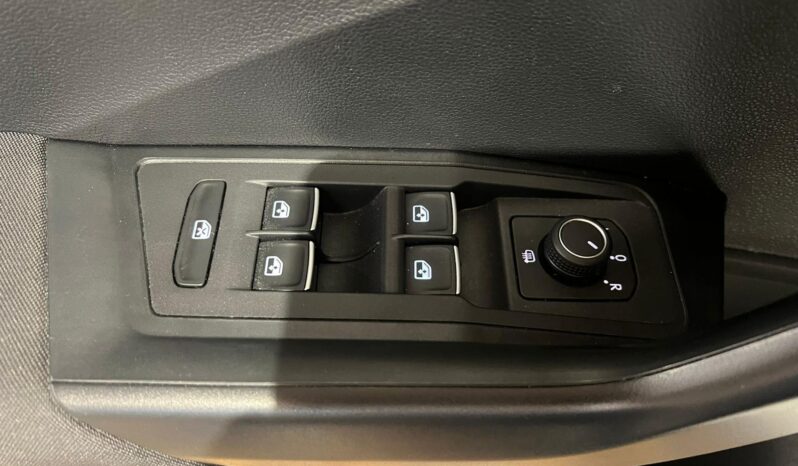 Volkswagen T-Roc 1.6 TDI 10/2020 pieno