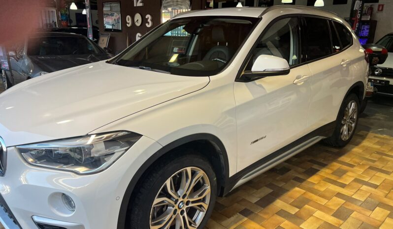 Bmw X1 xDrive25d xLine 10/2016 pieno