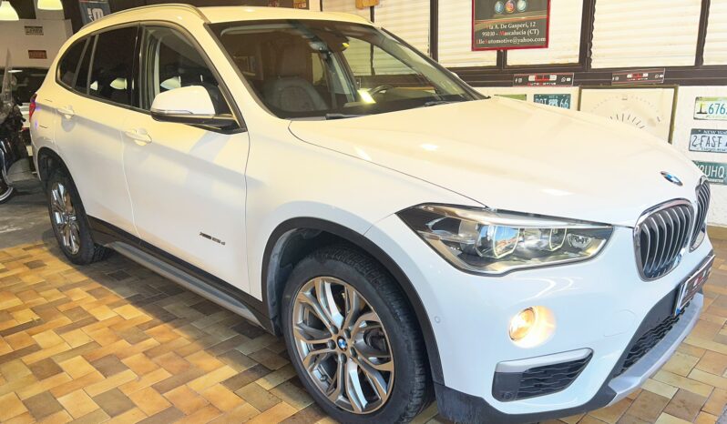 Bmw X1 xDrive25d xLine 10/2016 pieno